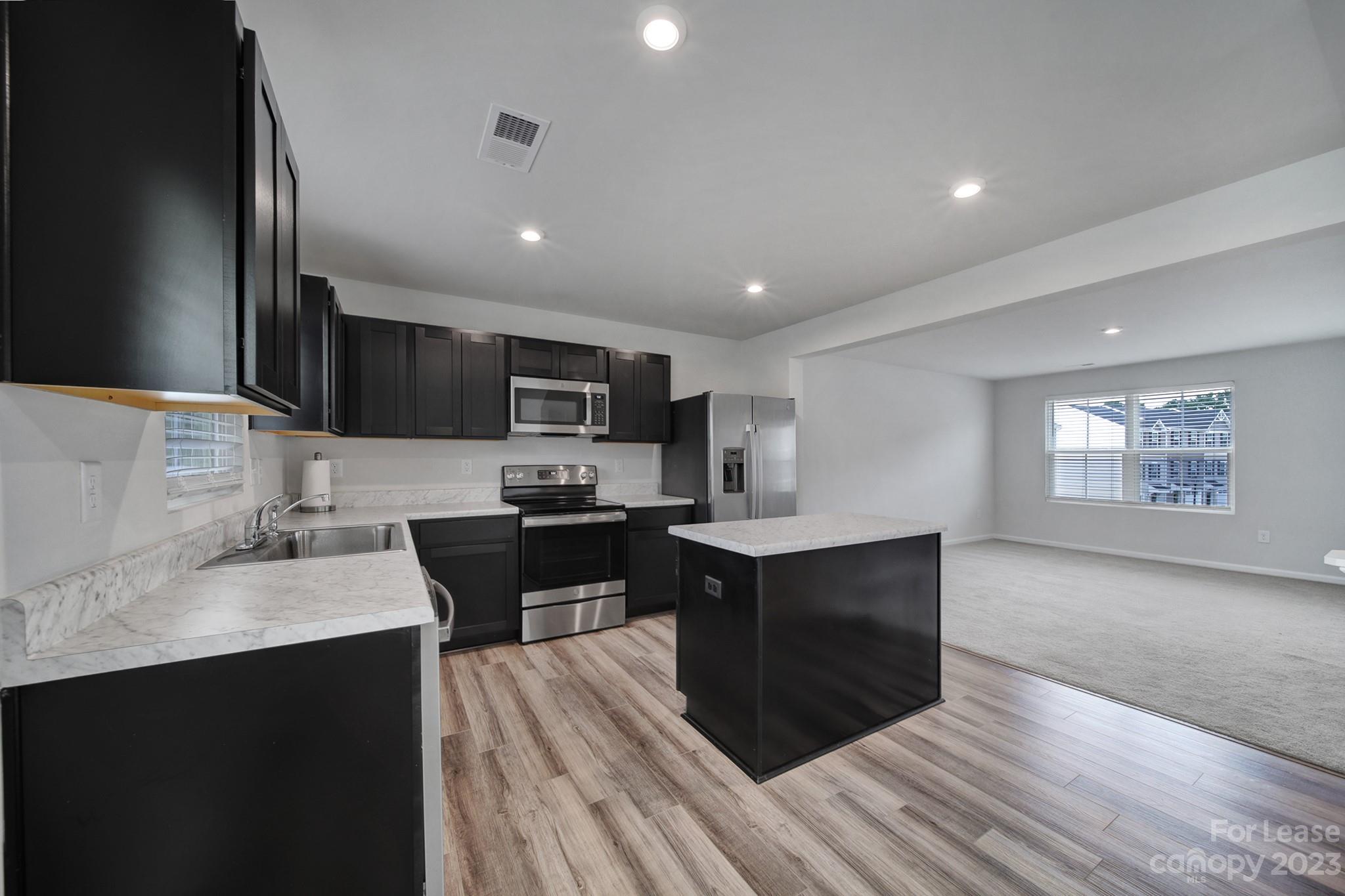 Dillon Lakes - Residential Lease