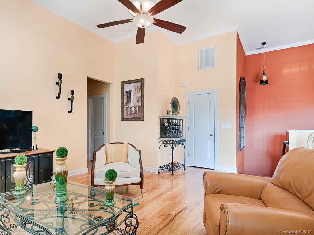 Riviera - Residential