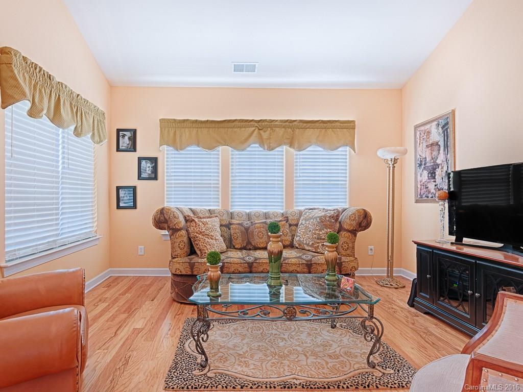 Riviera - Residential