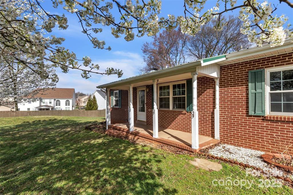 7484 Turkey Trot Drive