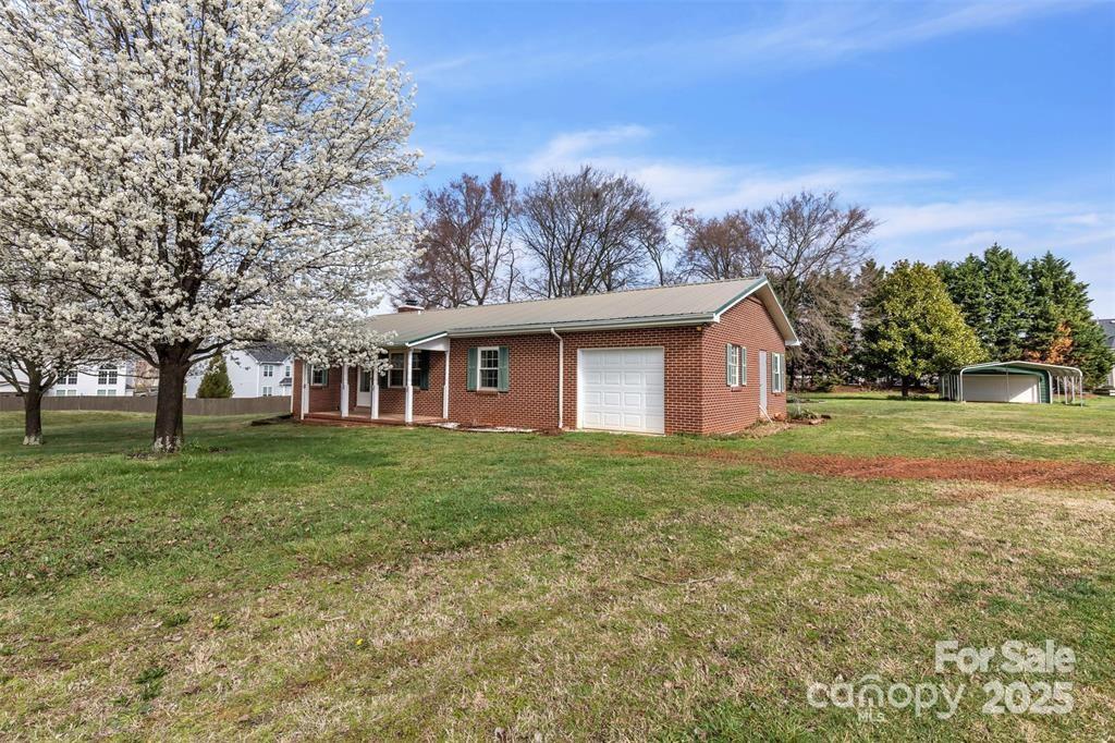7484 Turkey Trot Drive
