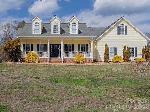 3131 Christie Road Hudson NC 28638