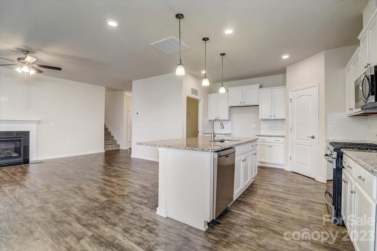 Tree Tops - Residential