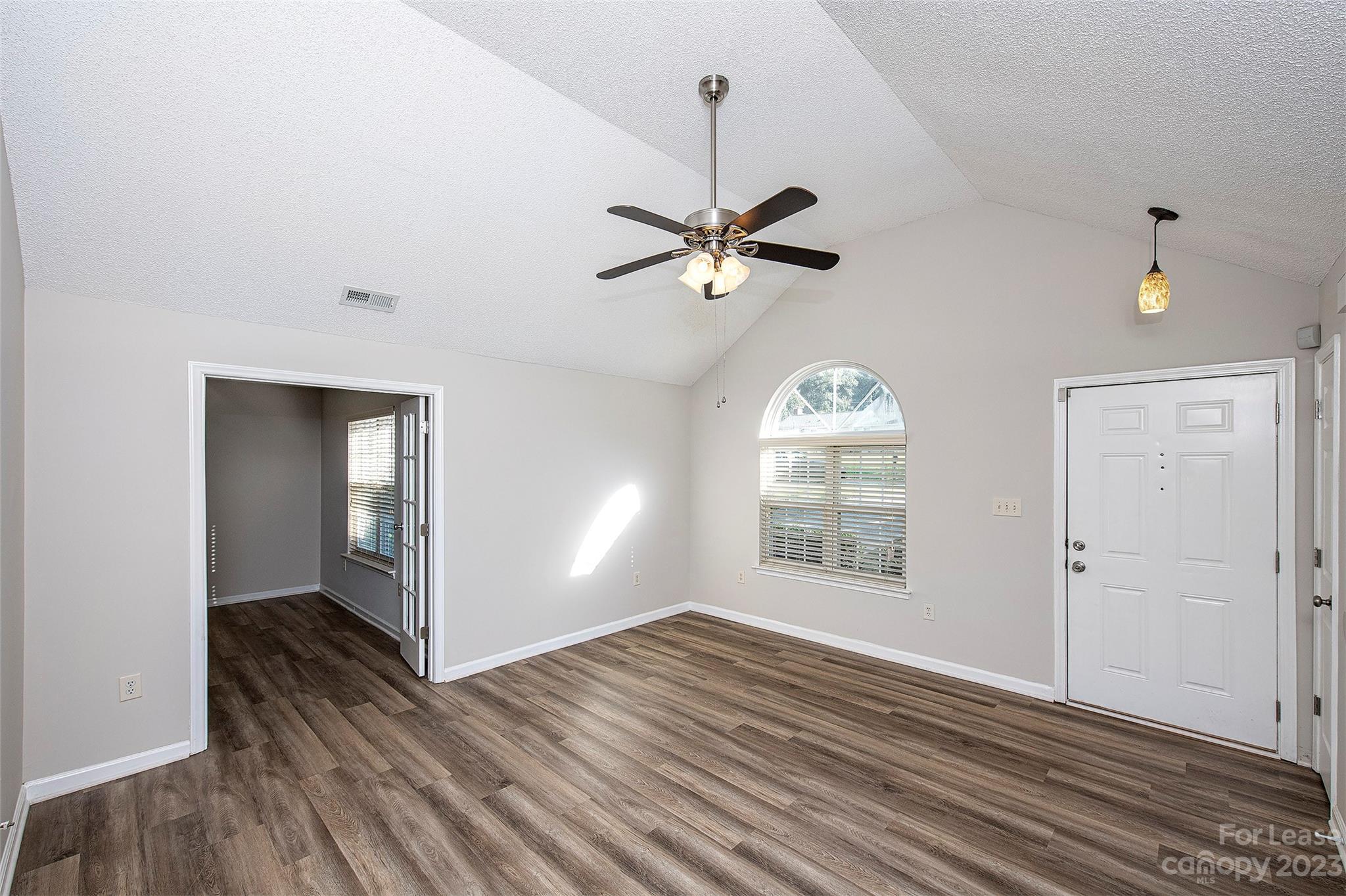 Oakdale Crossing - Residential Lease