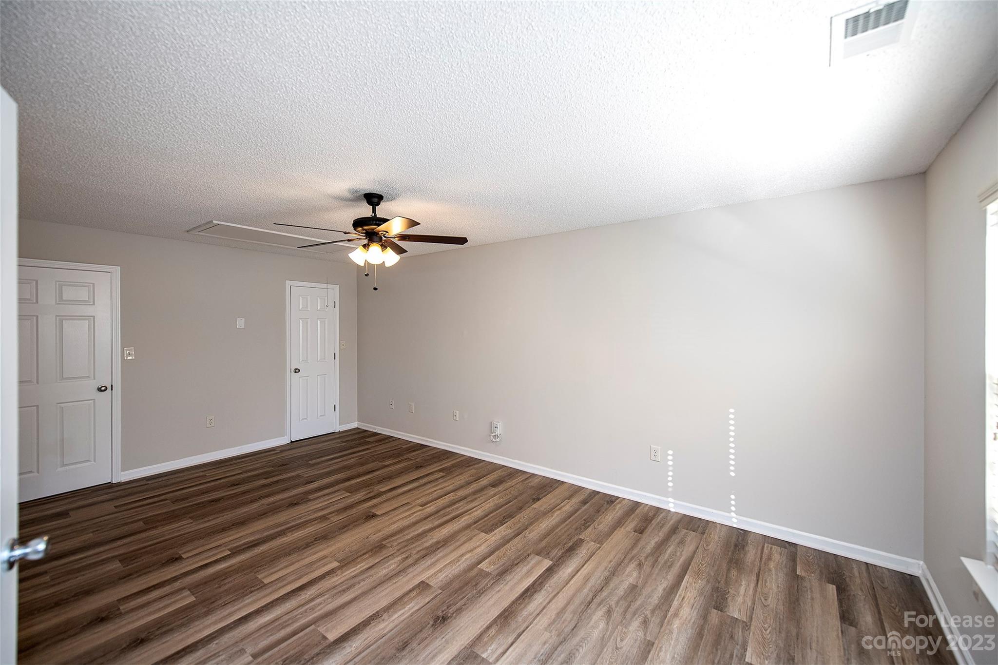 Oakdale Crossing - Residential Lease