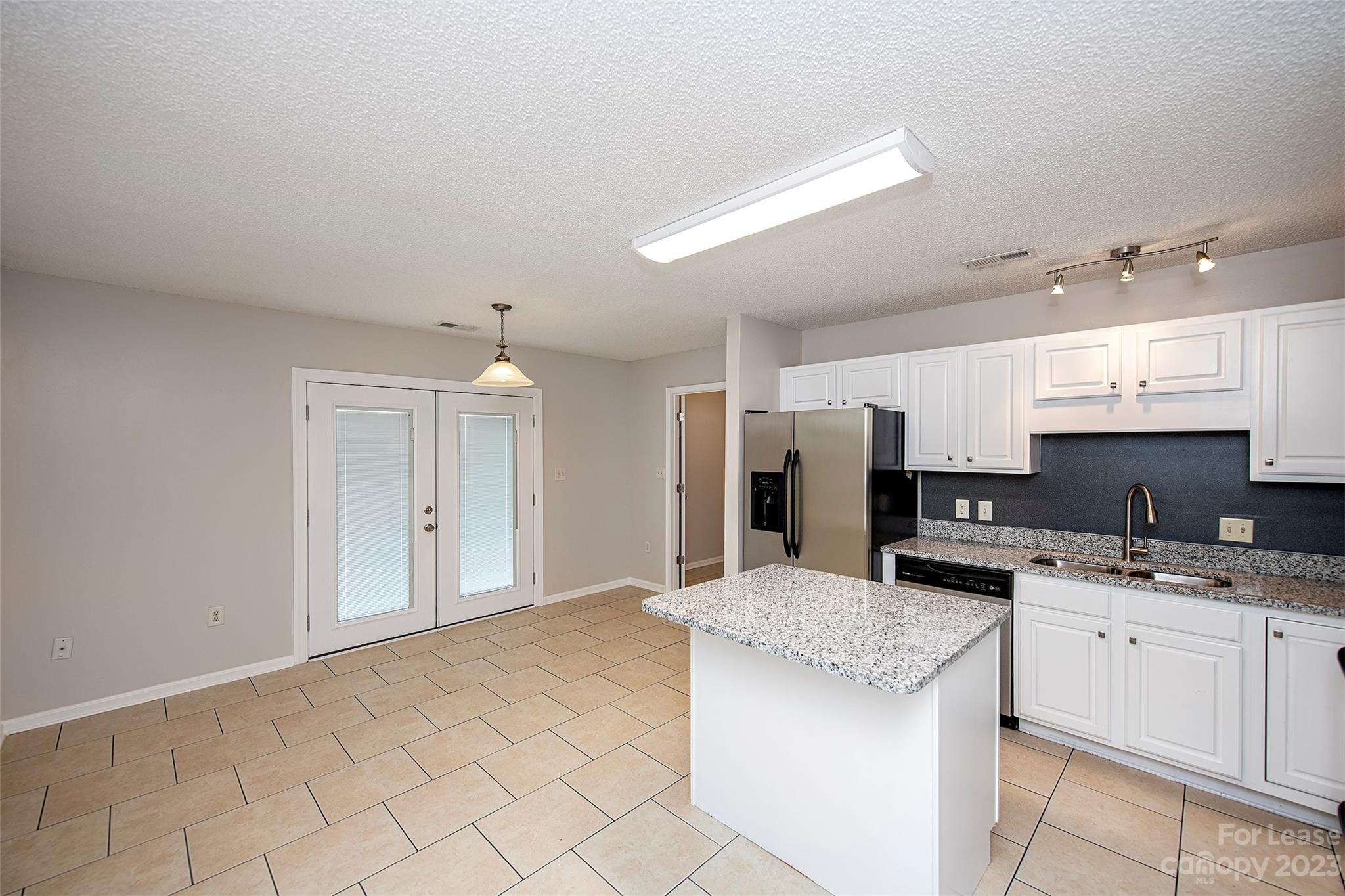 Oakdale Crossing - Residential Lease