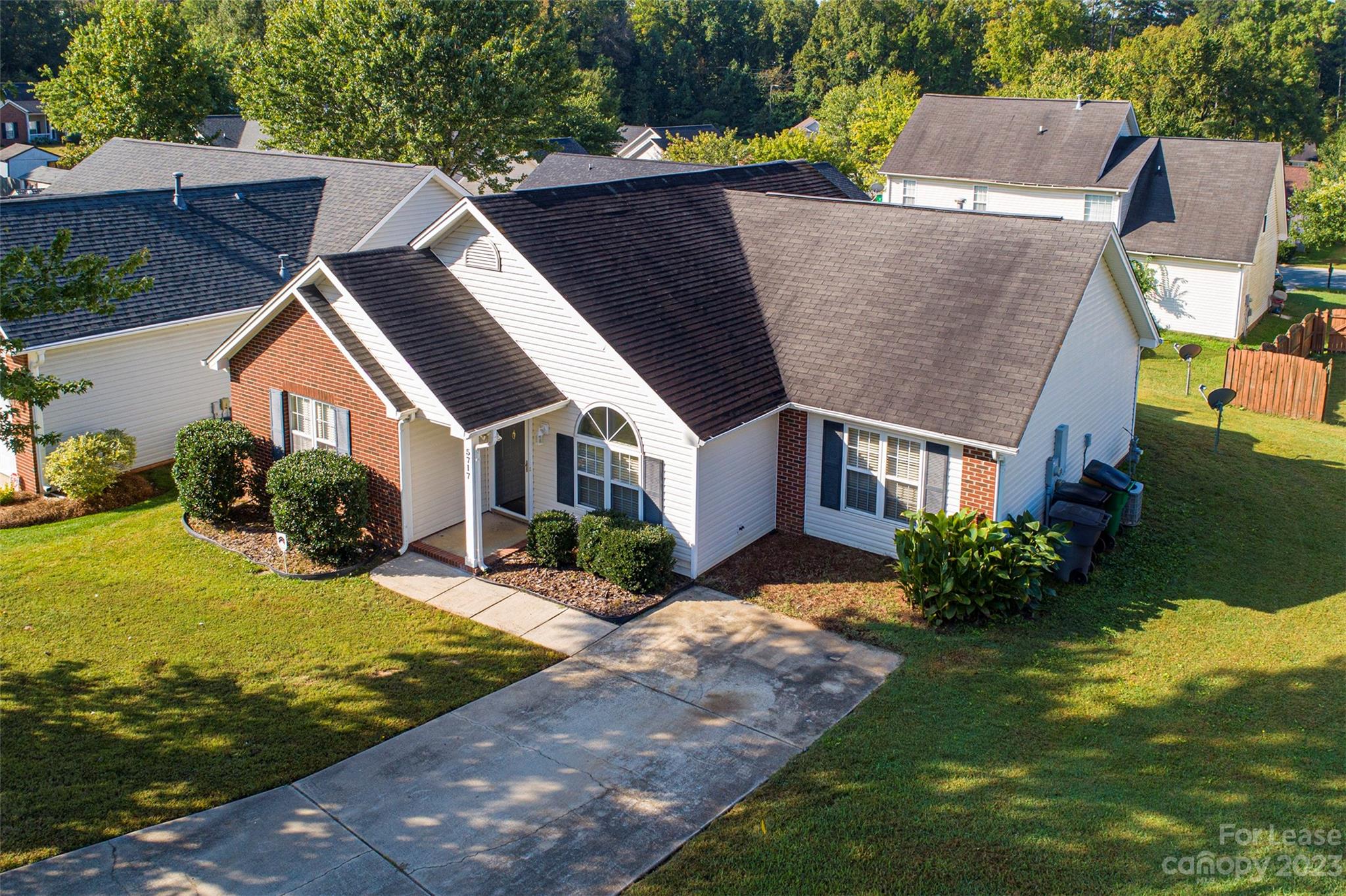 Oakdale Crossing - Residential Lease