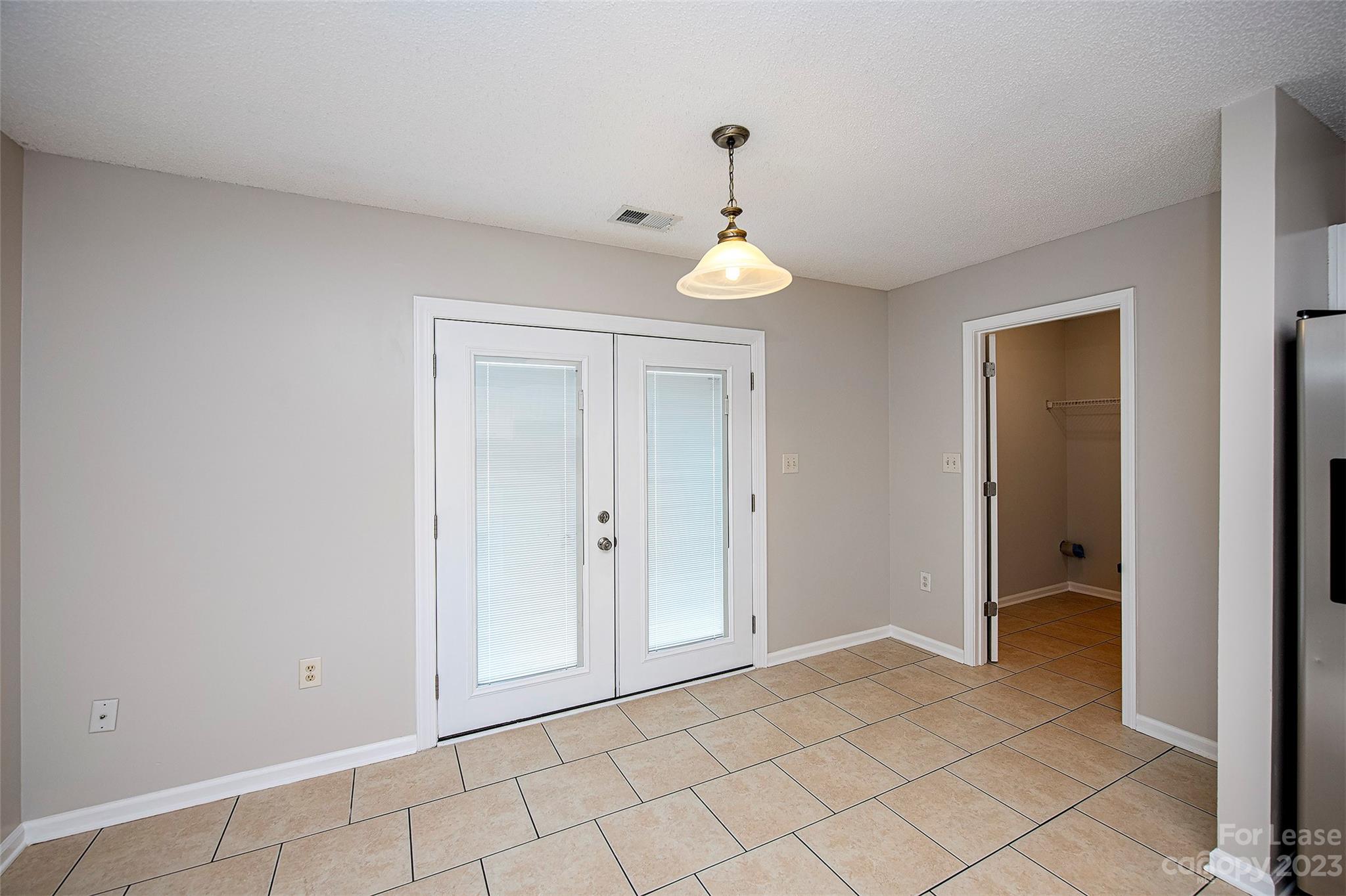 Oakdale Crossing - Residential Lease