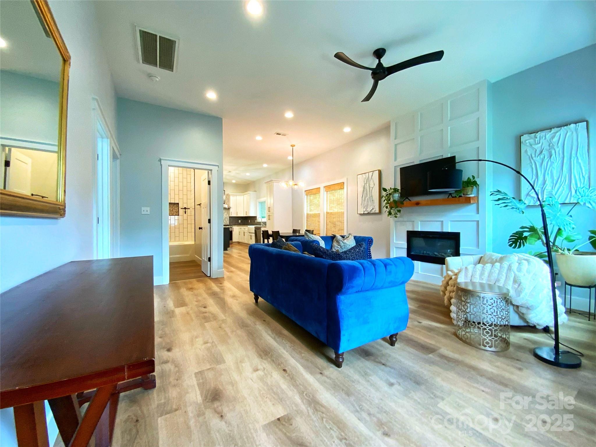 125 Todd Drive NW