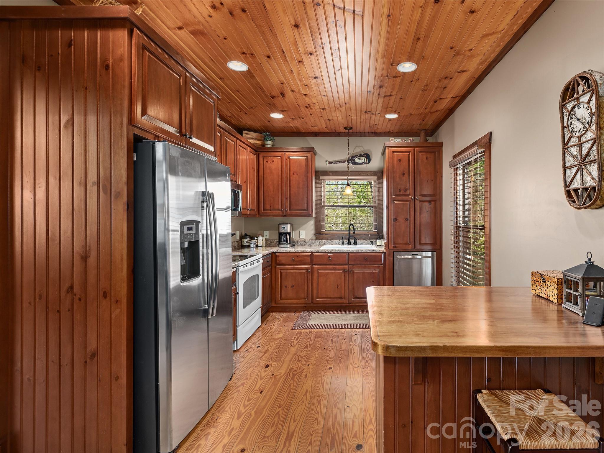 Lake Adger - Residential