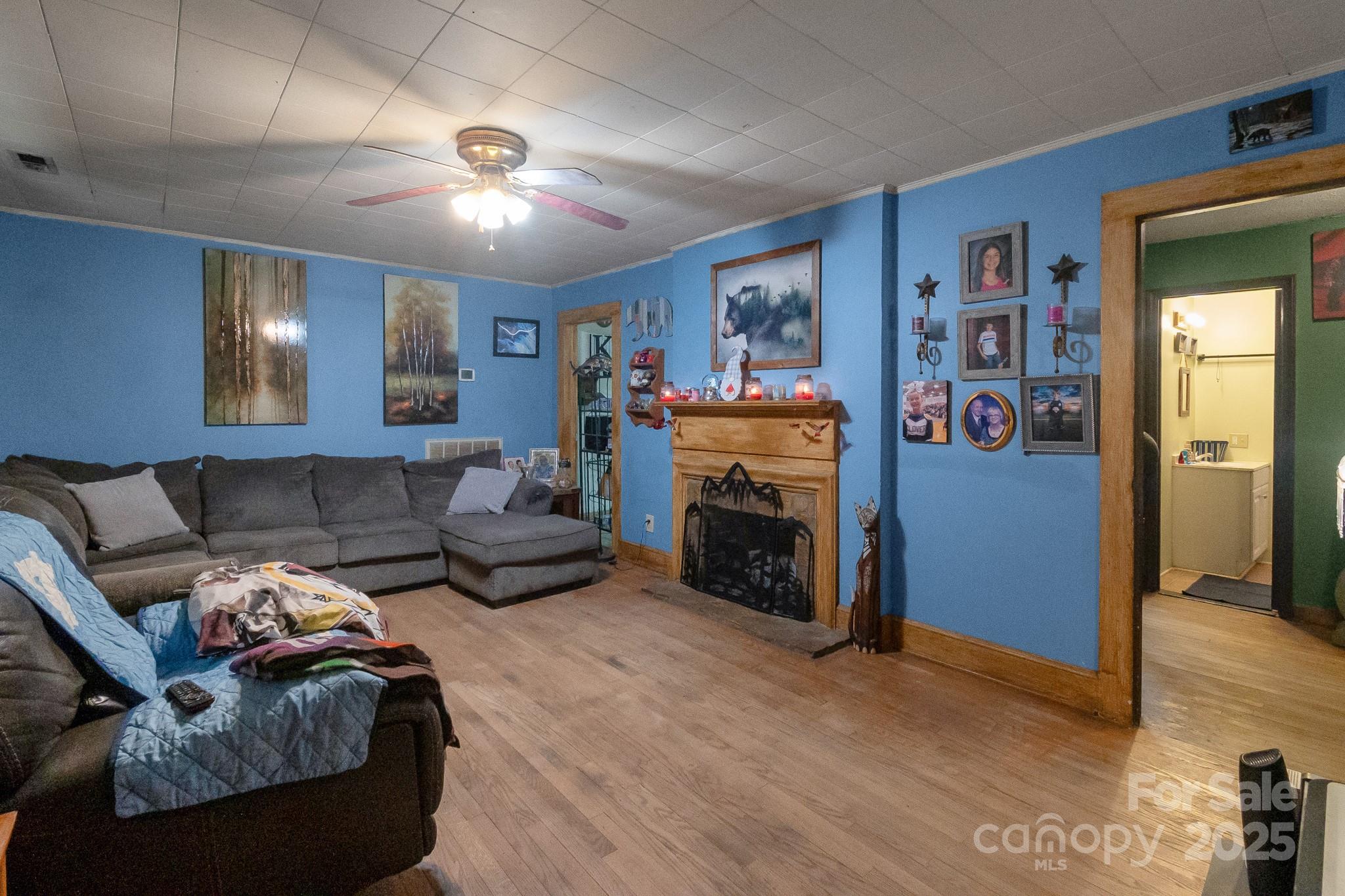 1262 Lawrence Road