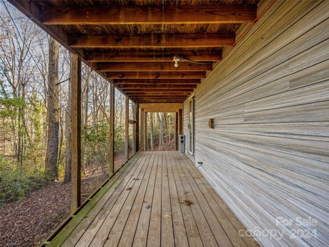 A home in Pisgah Forest