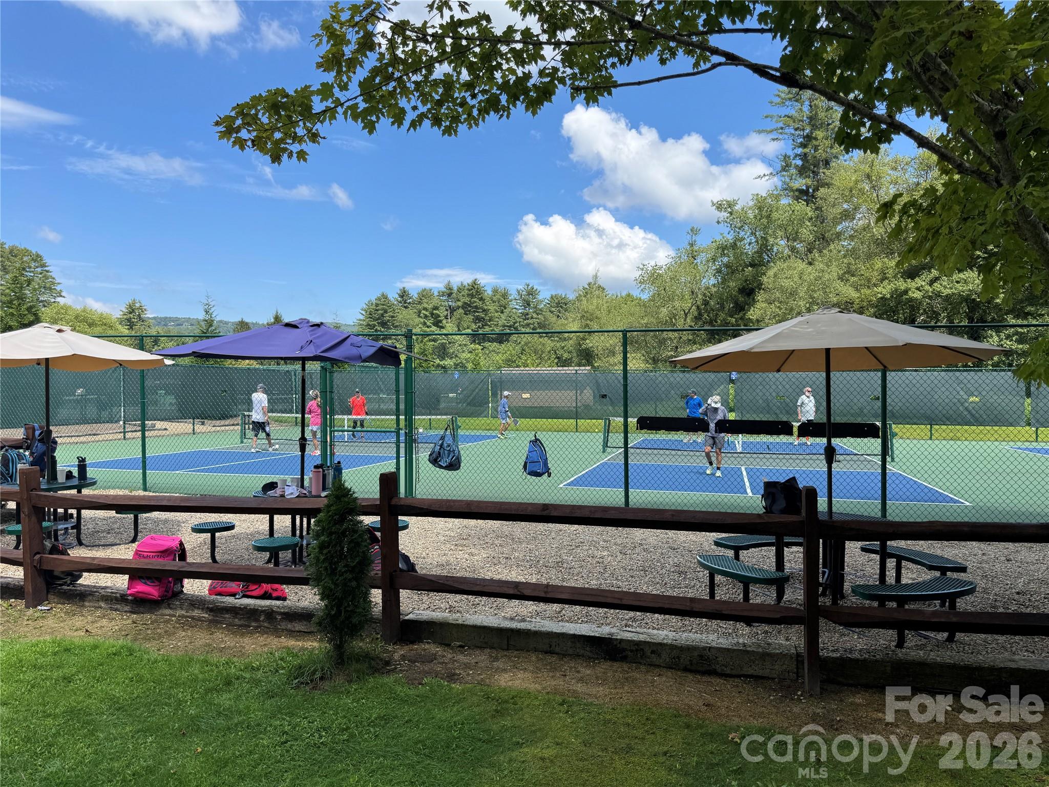 Holly Forest Iii - Land