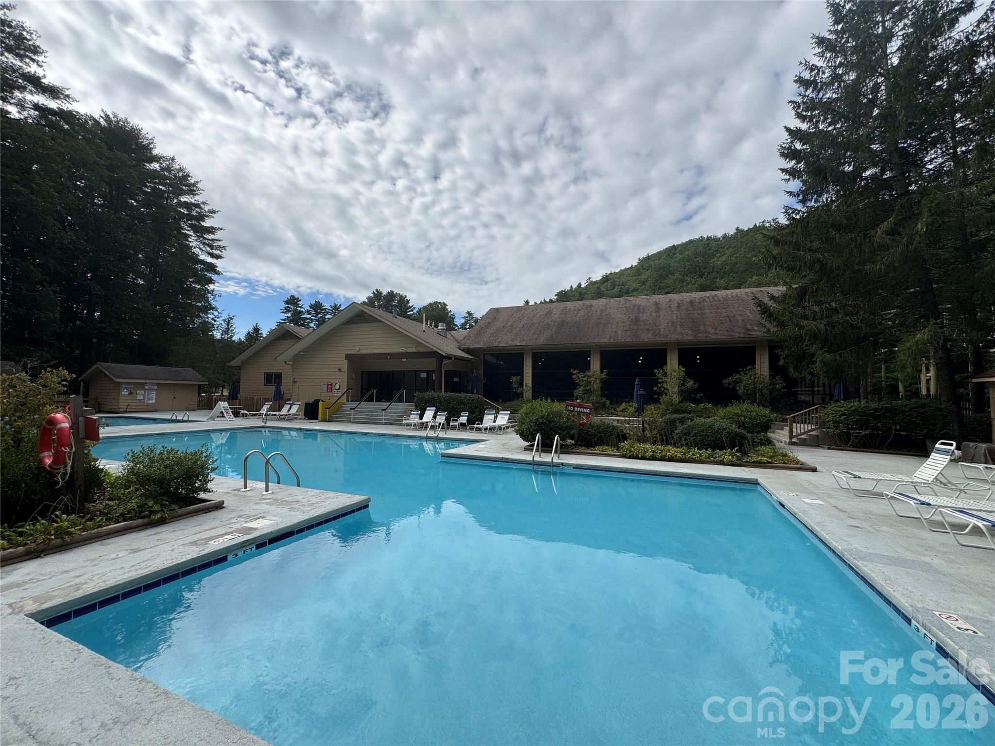 Holly Forest Iii - Land