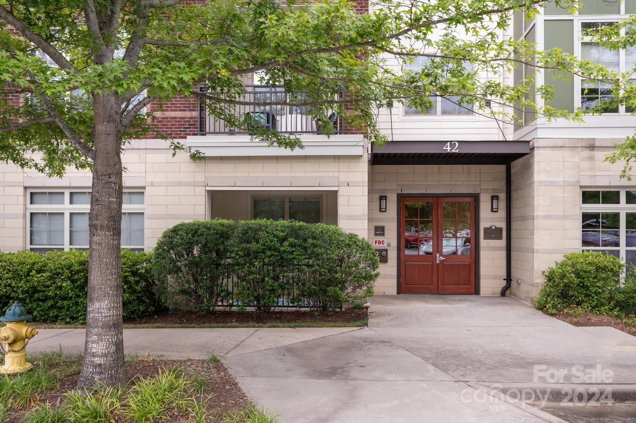 Biltmore Park Town Square - Residential