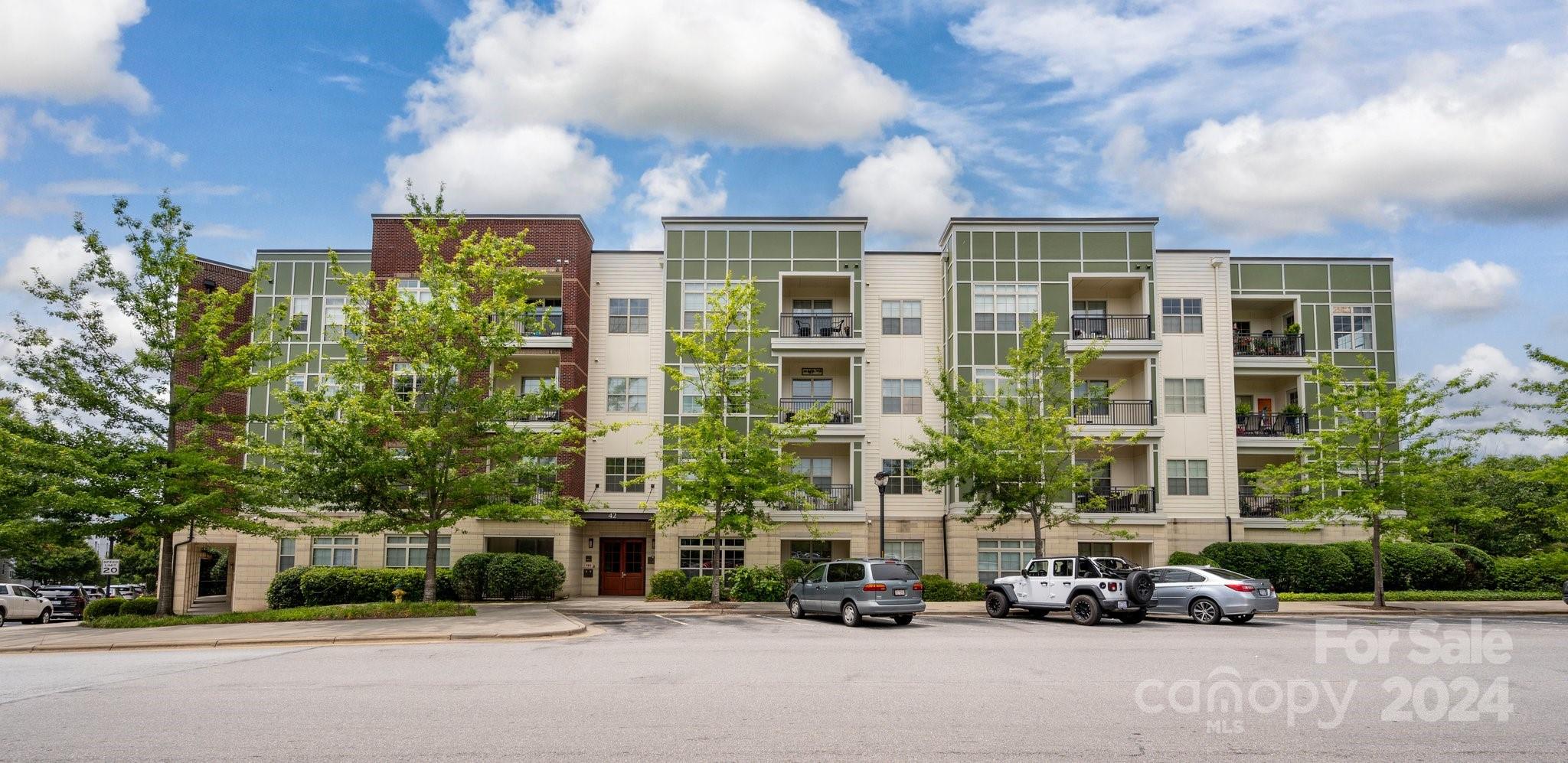 Biltmore Park Town Square - Residential