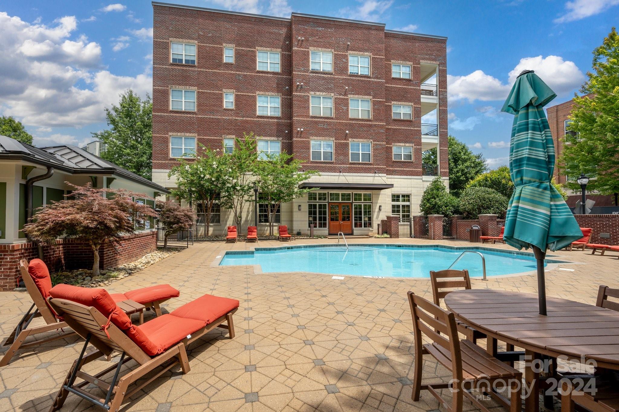 Biltmore Park Town Square - Residential