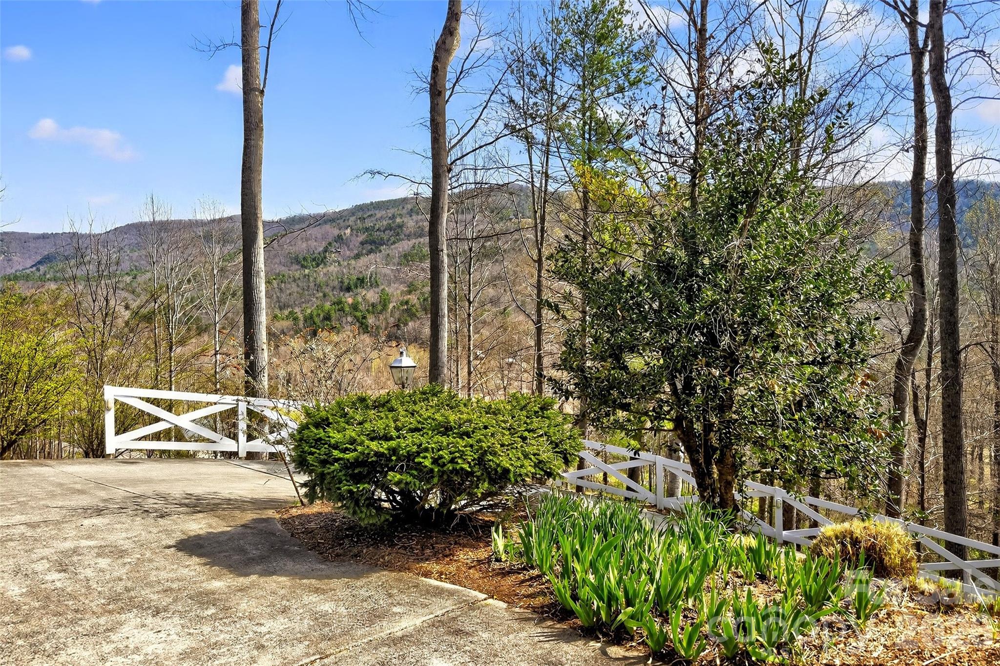 Linville Falls Mountain Club and Preserve - Residential