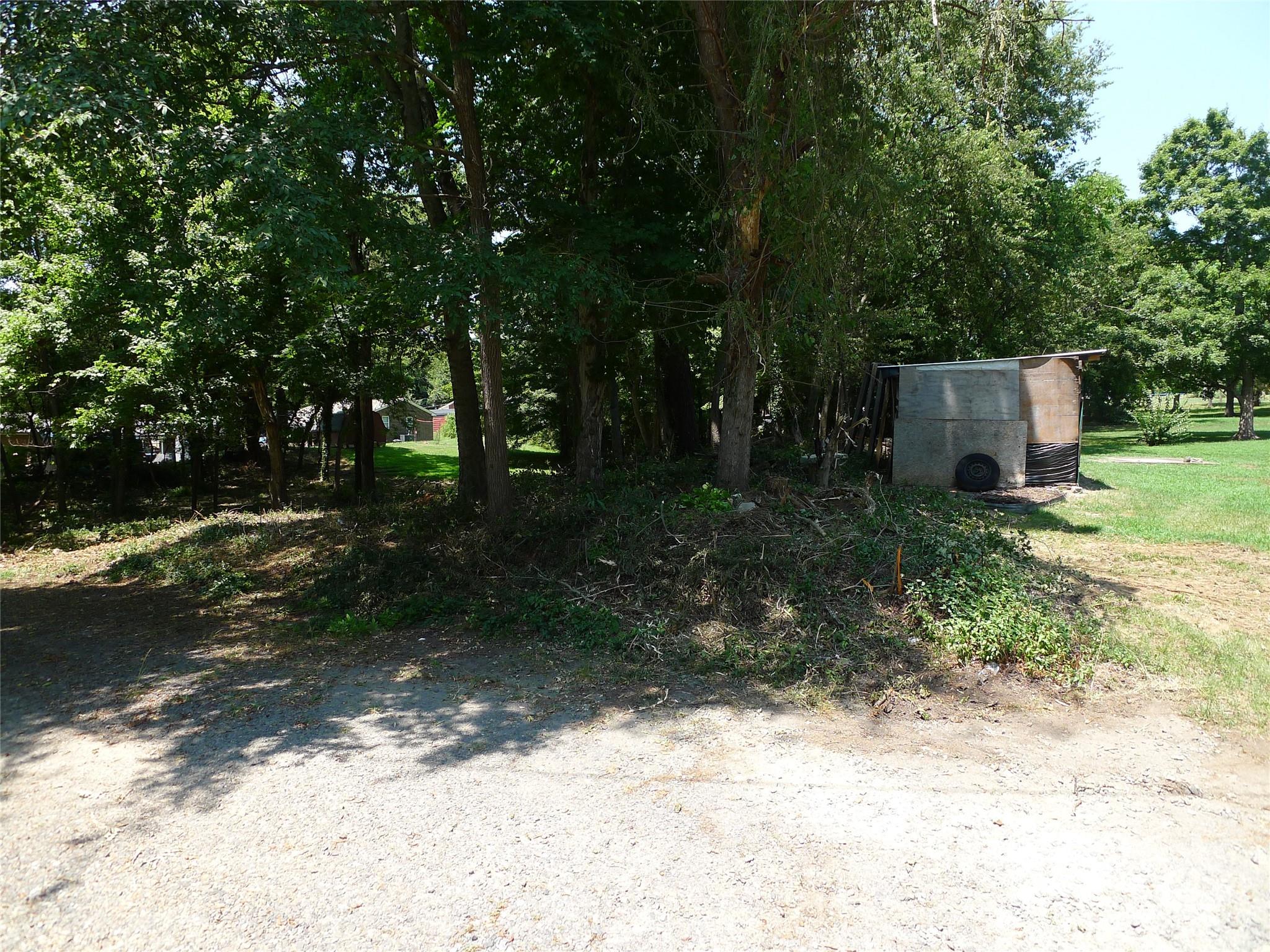 351 Honeysuckle Street