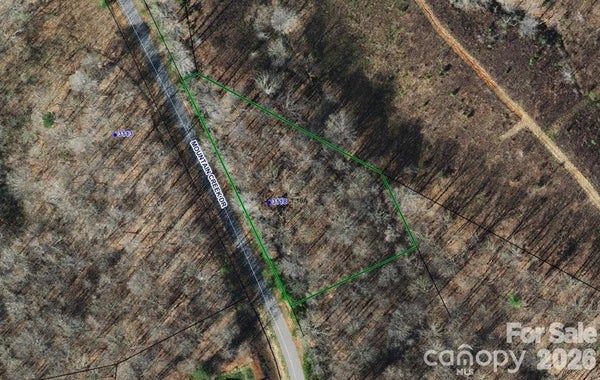 3118 MOUNTAIN CREEK DR, SHERRILLS FORD, NC 28673 - Image efb9da321da21520fde18c2501f669db/2157674956