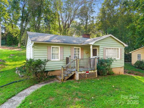 16 Melbourne Place Asheville NC 28801