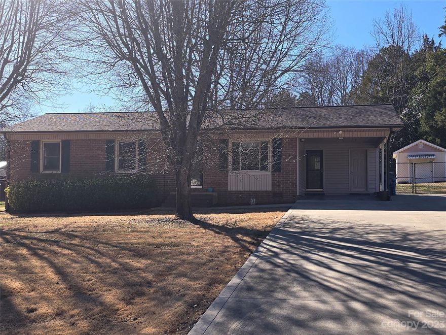 3 Bedroom, 2 full bath home on almost a half acre open lot in an established neighborhood. No HOA! Enjoy your space with the fenced backyard and a 12x16 Storage unit with electric. Home features a covered screened porch - perfect for our southern seasons. Kitchen has custom real wood cabinets, granite countertops & island with an open dining area. Whole house filtration system, Well tank/pump in 2020, Water heater replaced late 2021. HVAC replaced in 2021. Hardwoods in Living and hallway. Large double-wide driveway. More photos & details to come.