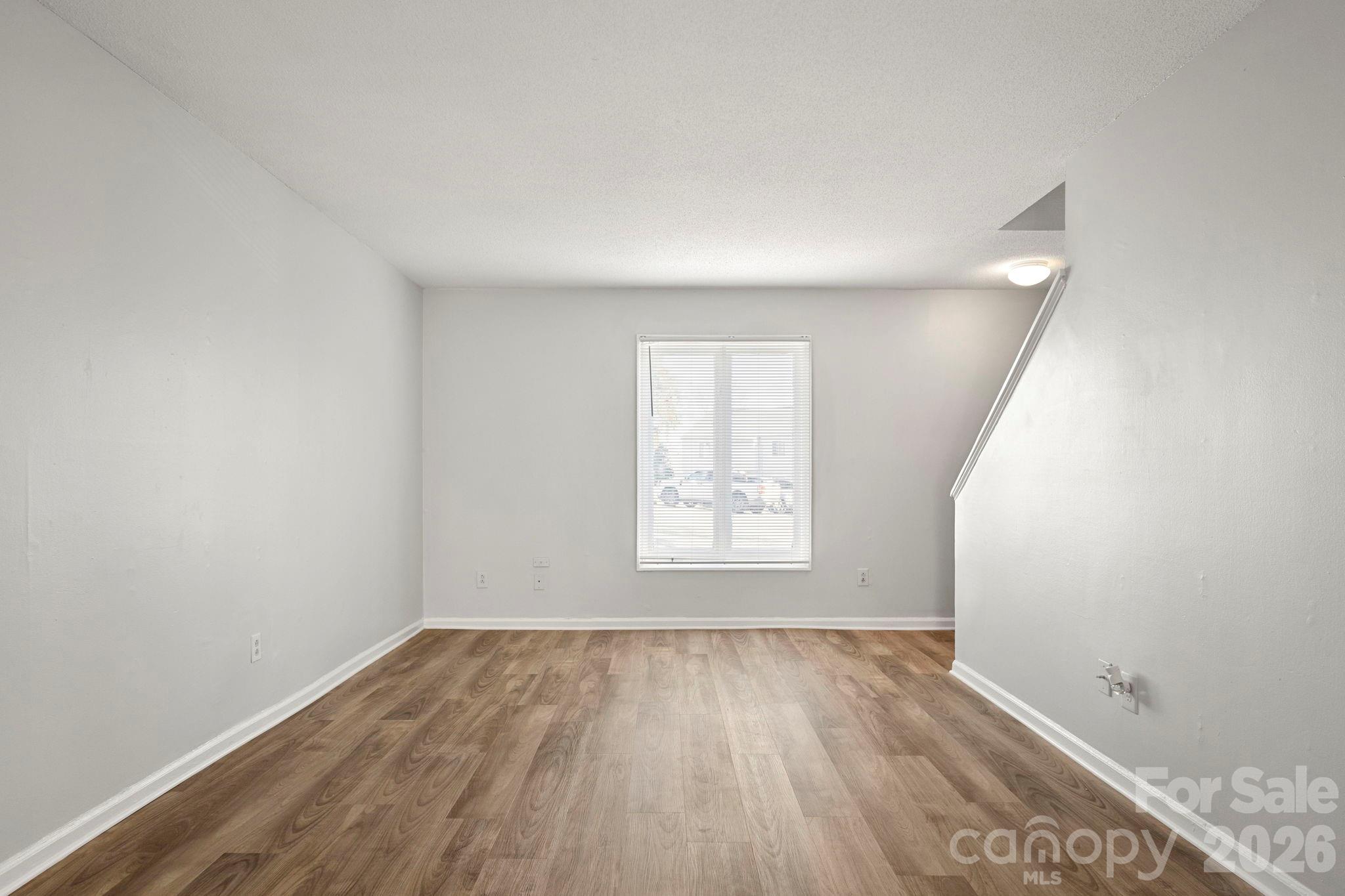 1905 Mereview Court 20