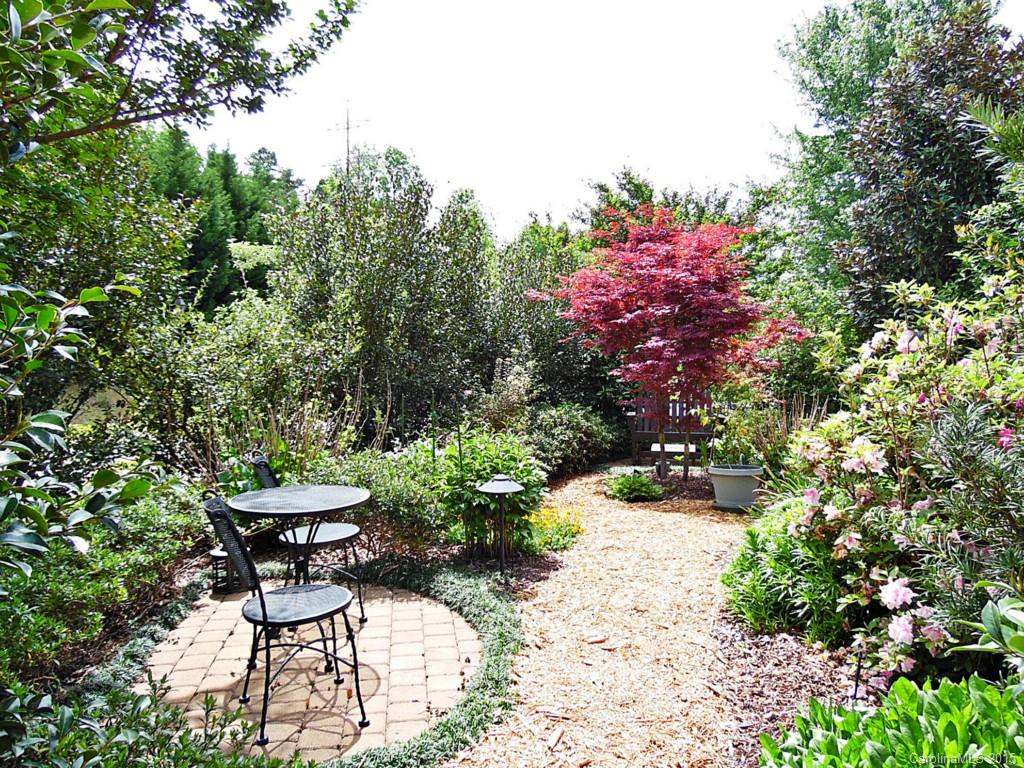 Joslin Pointe - Residential