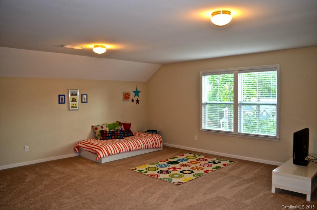 Fairington Oaks - Residential