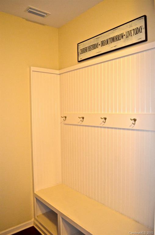 Fairington Oaks - Residential