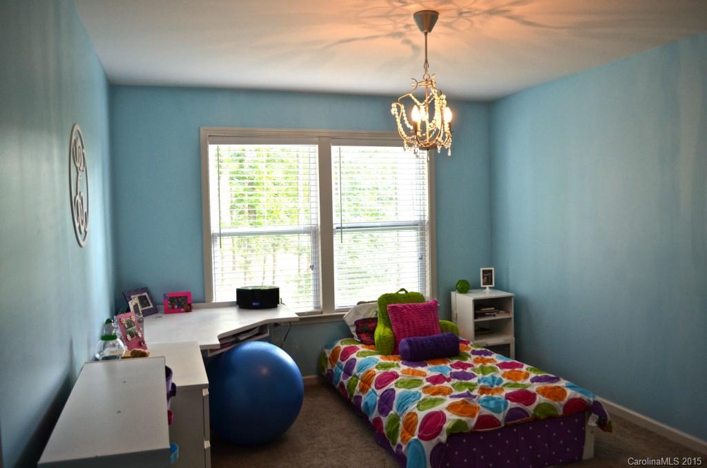 Fairington Oaks - Residential