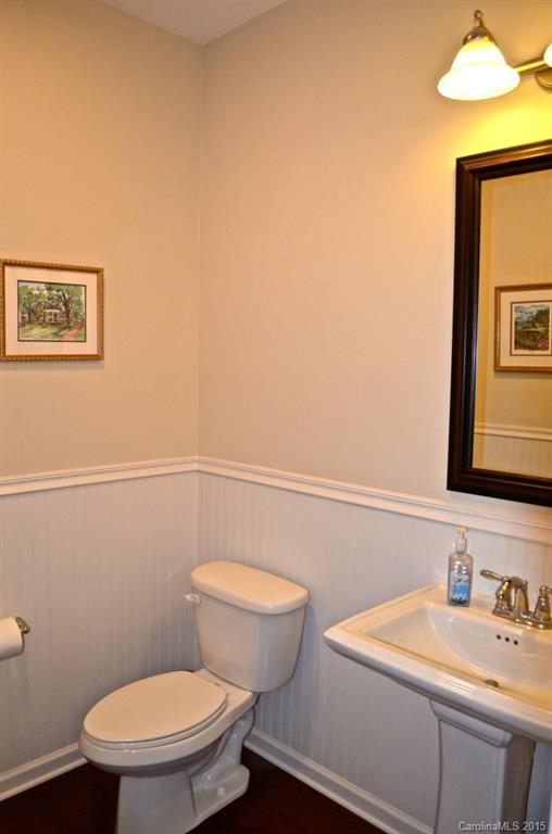 Fairington Oaks - Residential