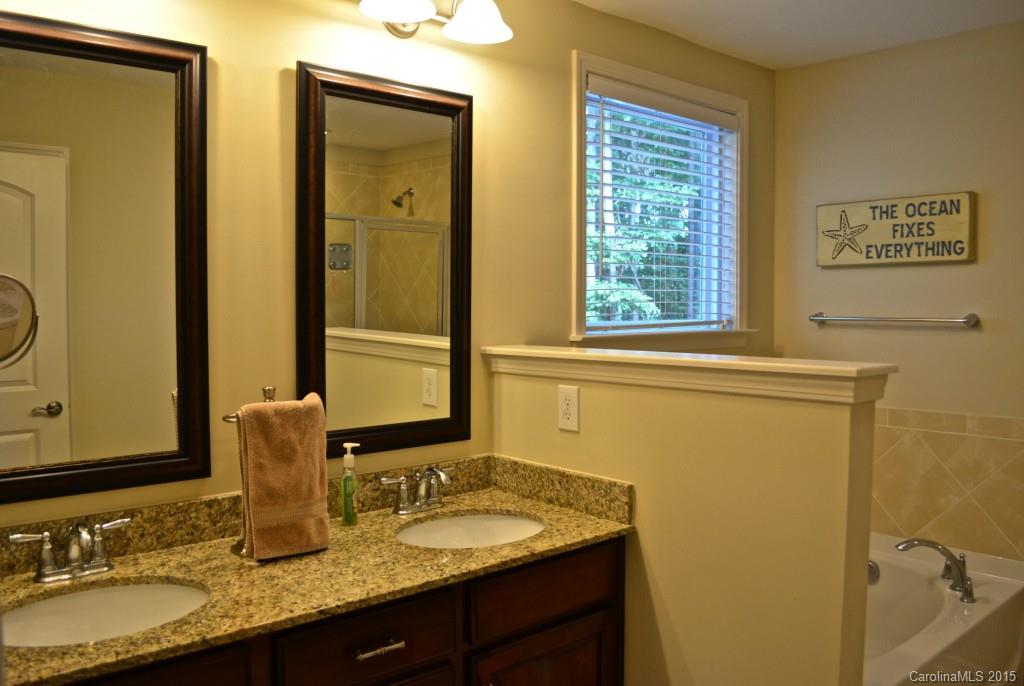 Fairington Oaks - Residential