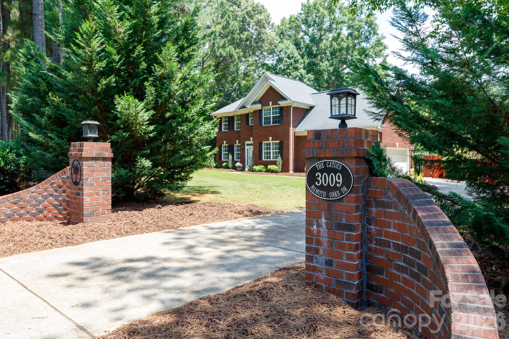 3009 Mamoth Oak Drive