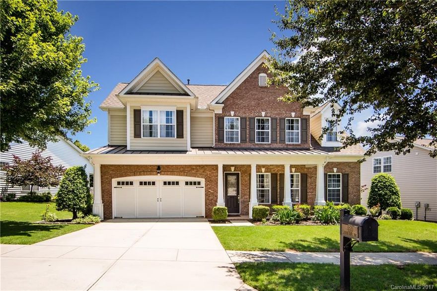 Must see home in a beautiful, well established neighborhood.  Features include an open floor plan, master on the main, huge walk-in closet, 2-story great room with tons of space to entertain, and a beautiful backyard. Located on a quiet, low traffic street that is walking distance to the community pool, clubhouse and airnasium.  The neighborhood is well maintained and in a great location with easy access I-77/485. Best of all, LOW SC property taxes and Top Rated Fort Mill Schools!!!