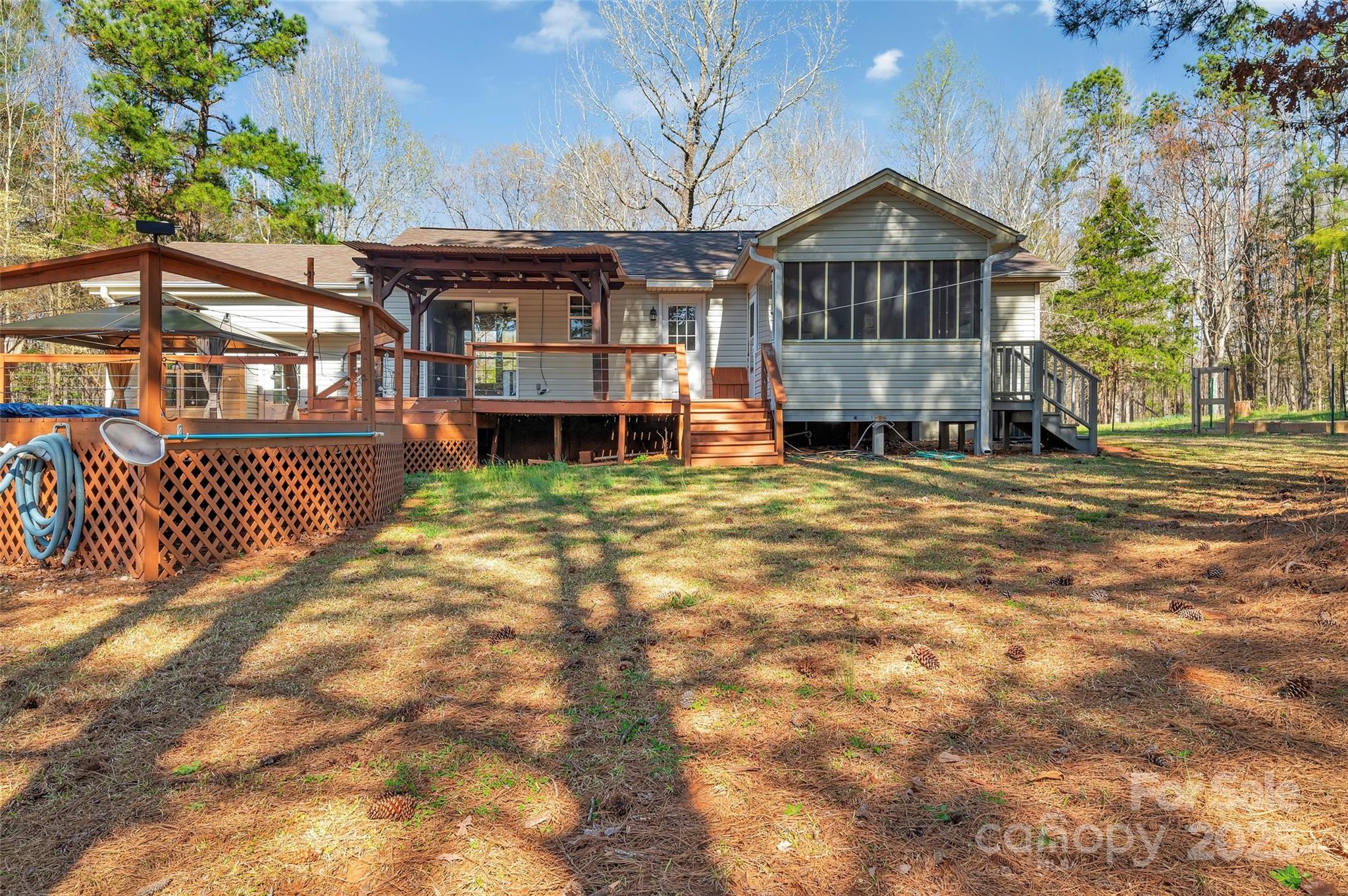Moffit Creek - Residential