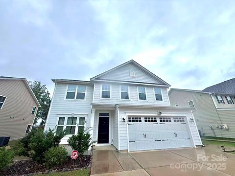 4735 Green Mountain Drive 394 Charlotte NC 28215