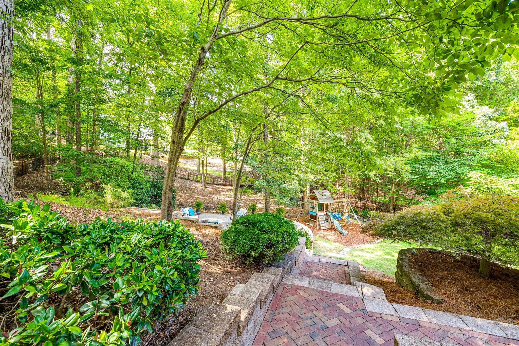 Piper Glen - Residential