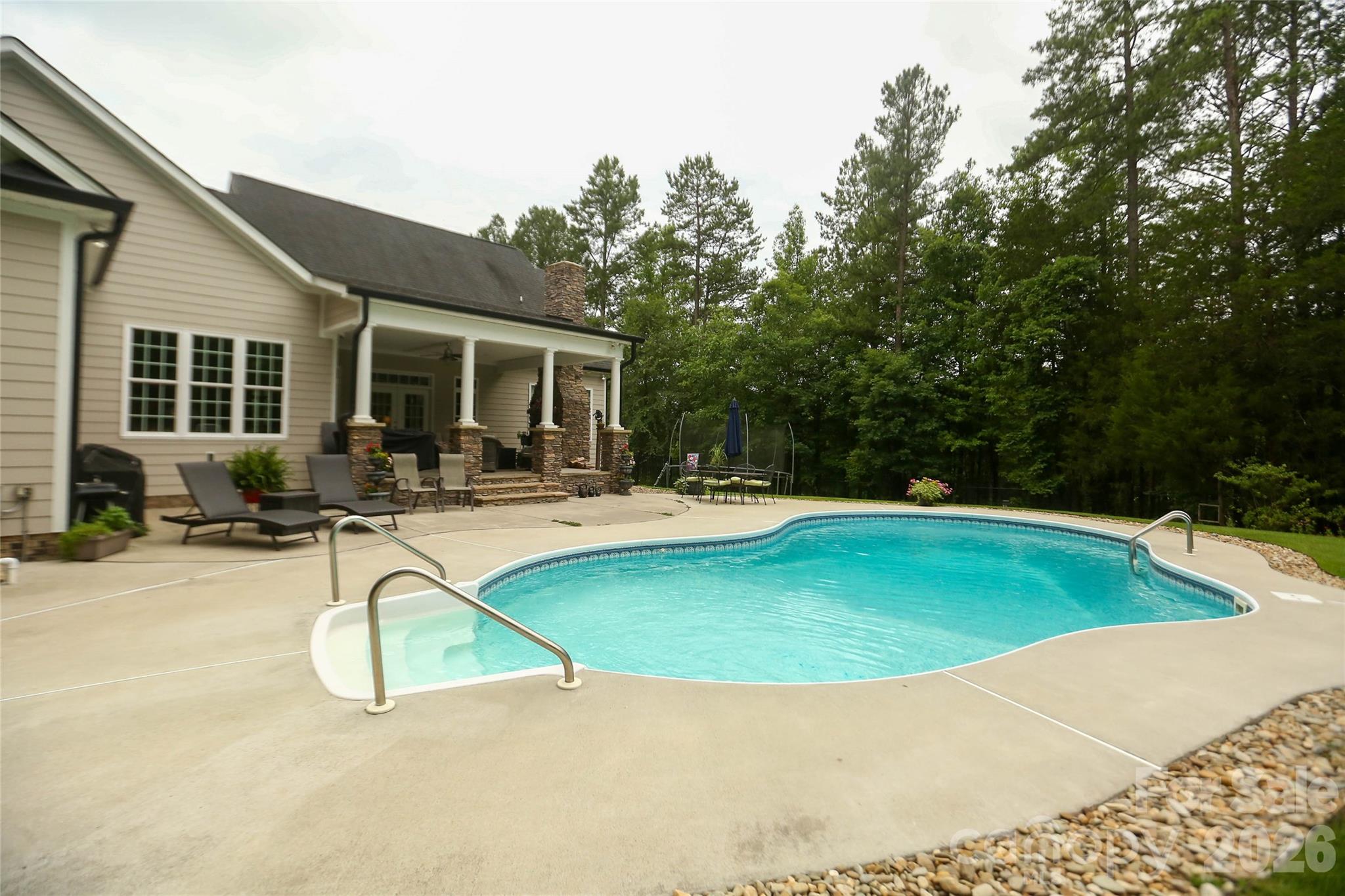 1150 Oak Trail Circle