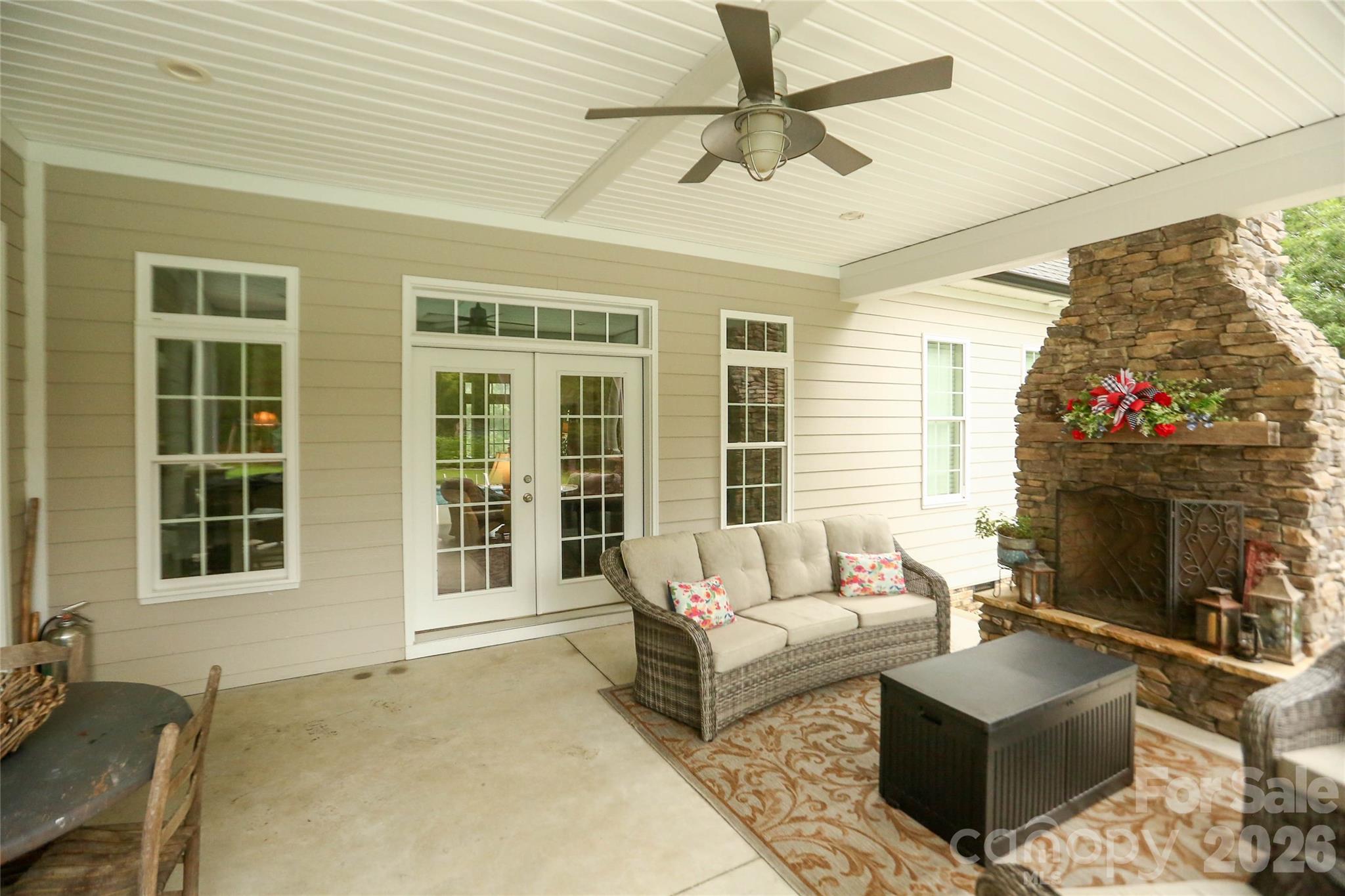 1150 Oak Trail Circle