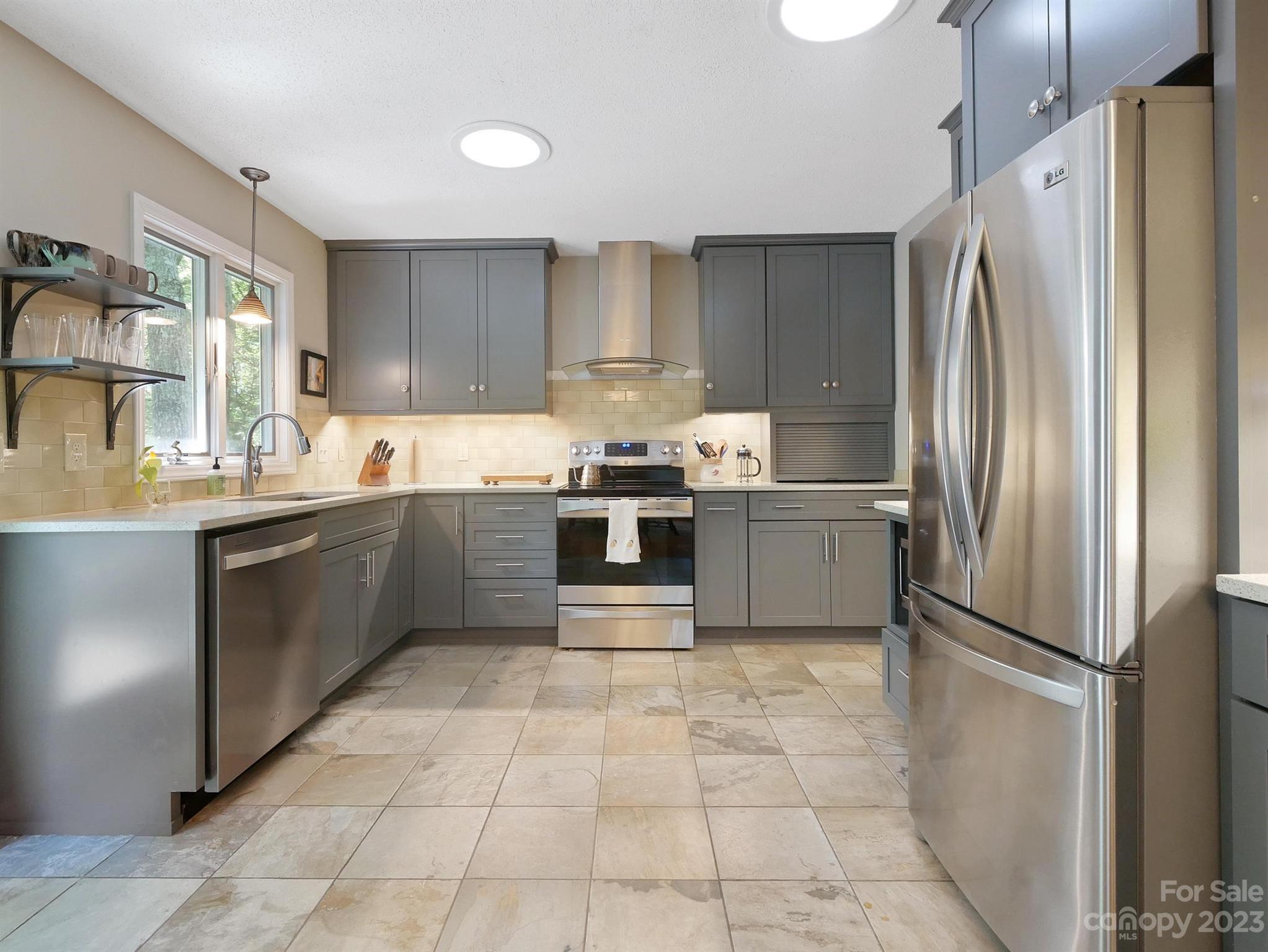 Hickory Hills - Residential