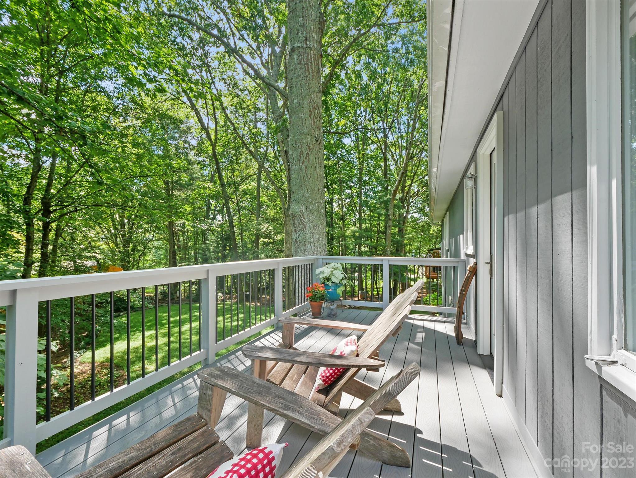 Hickory Hills - Residential