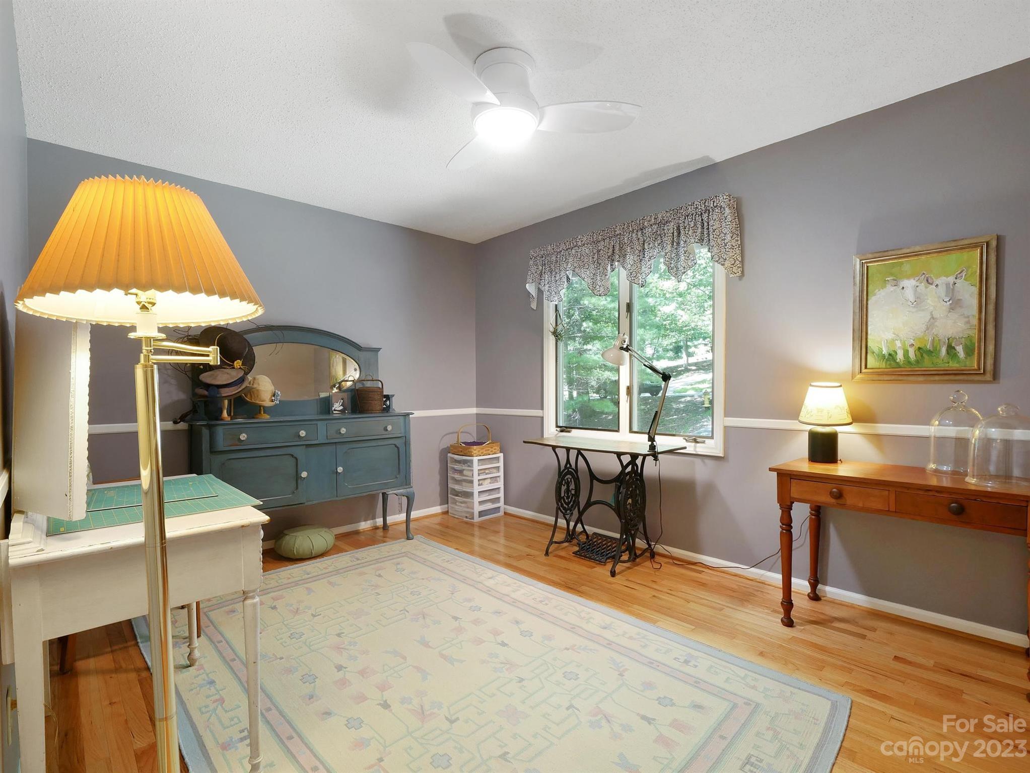 Hickory Hills - Residential