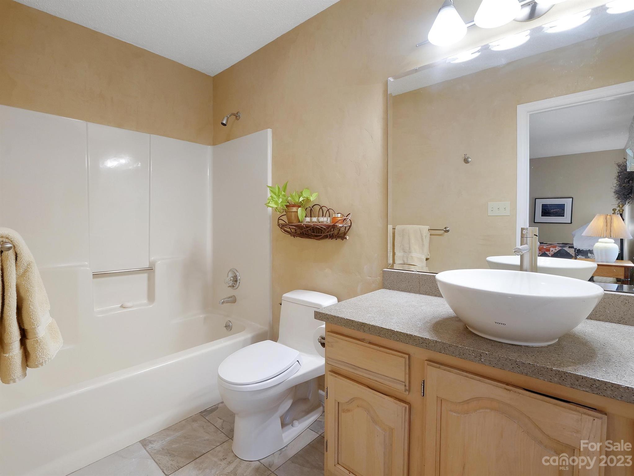 Hickory Hills - Residential