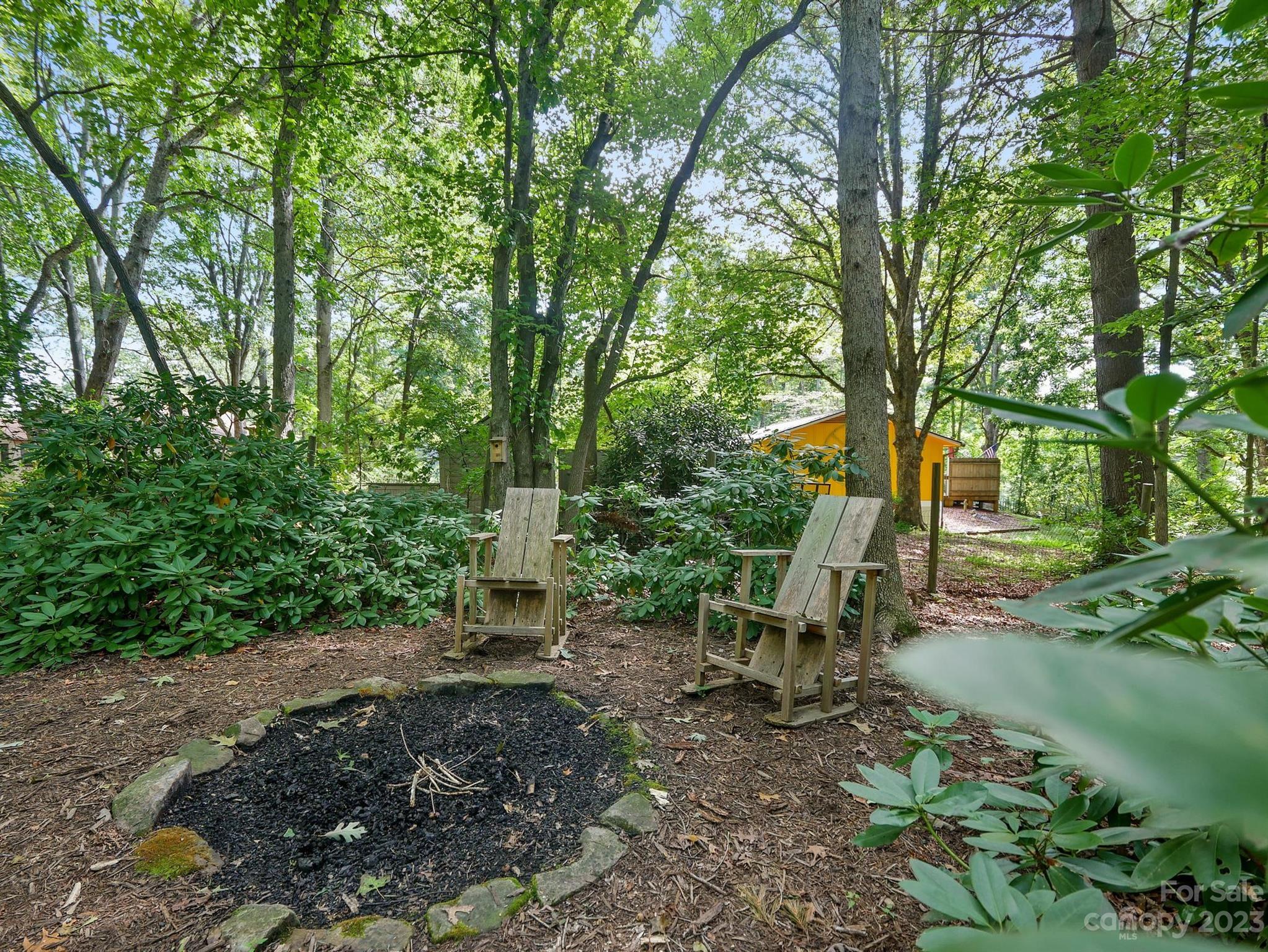 Hickory Hills - Residential
