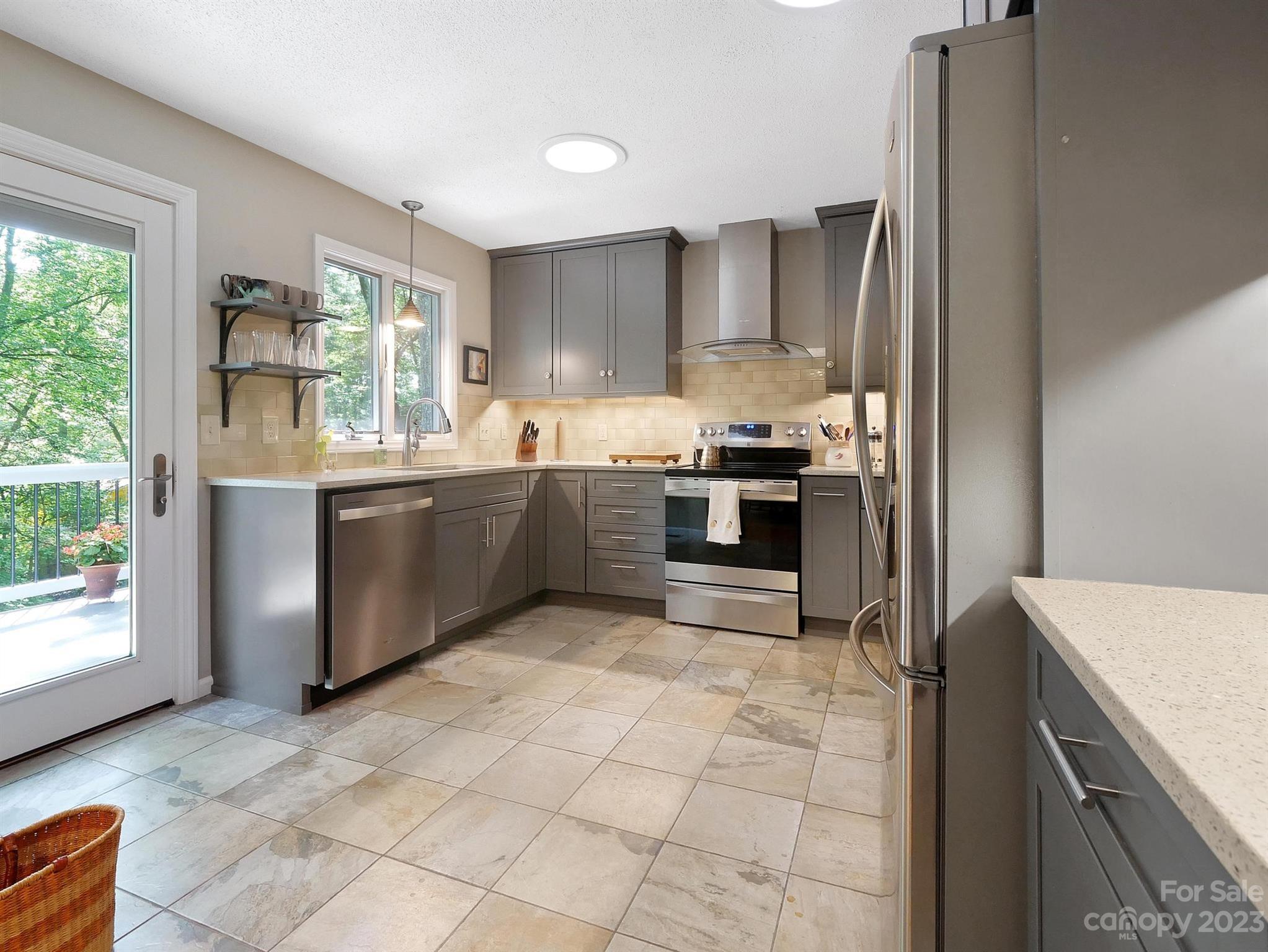 Hickory Hills - Residential