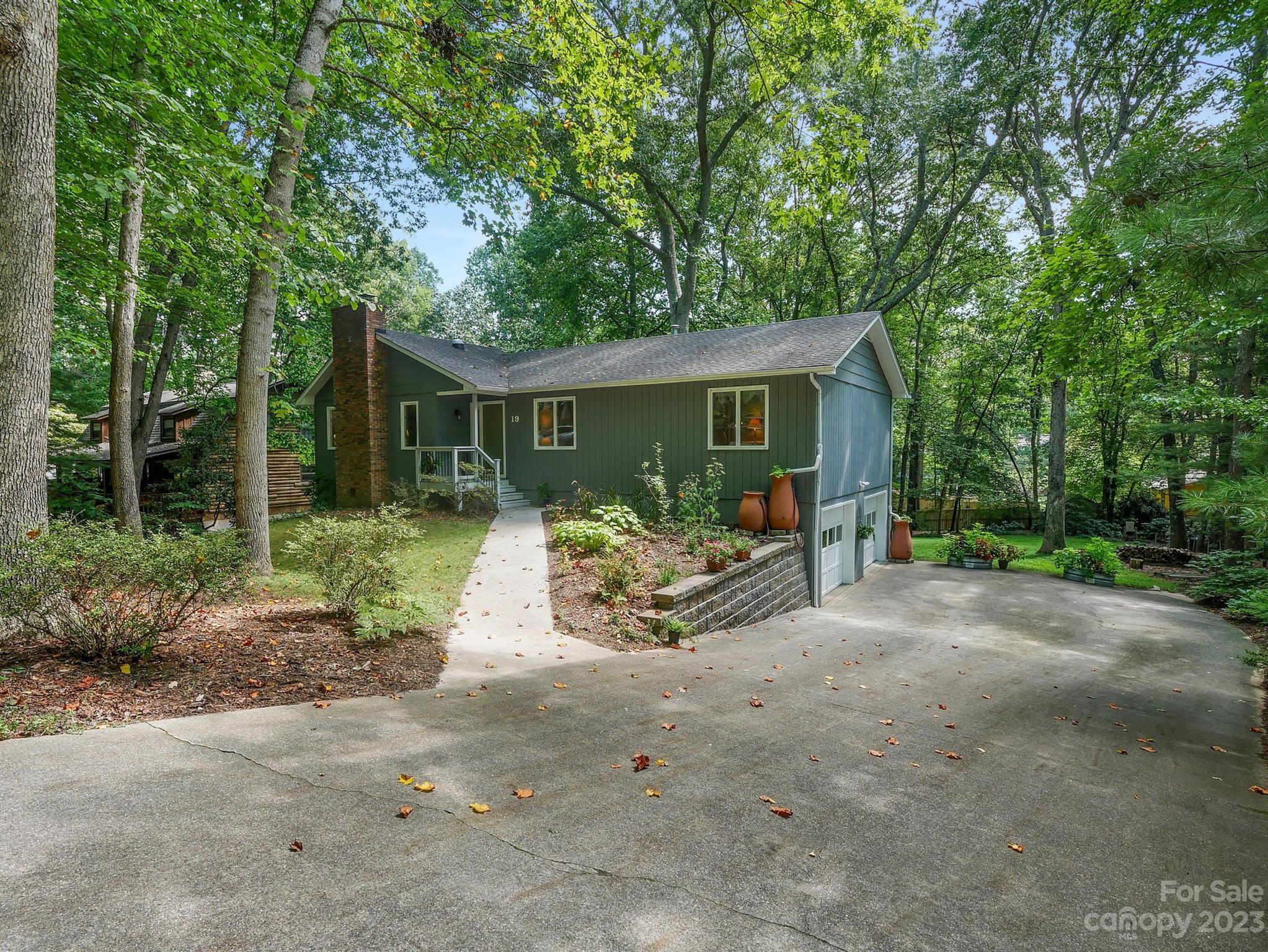Hickory Hills - Residential