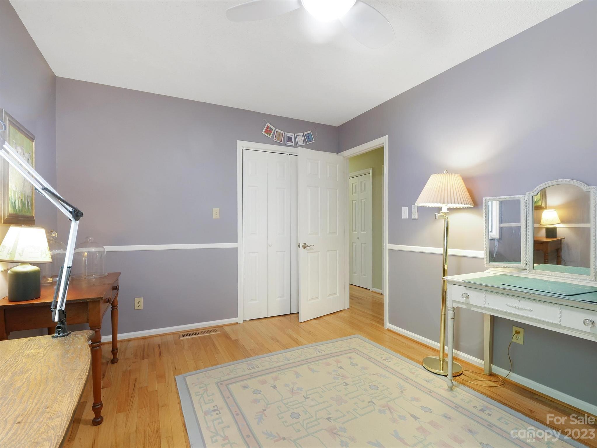 Hickory Hills - Residential