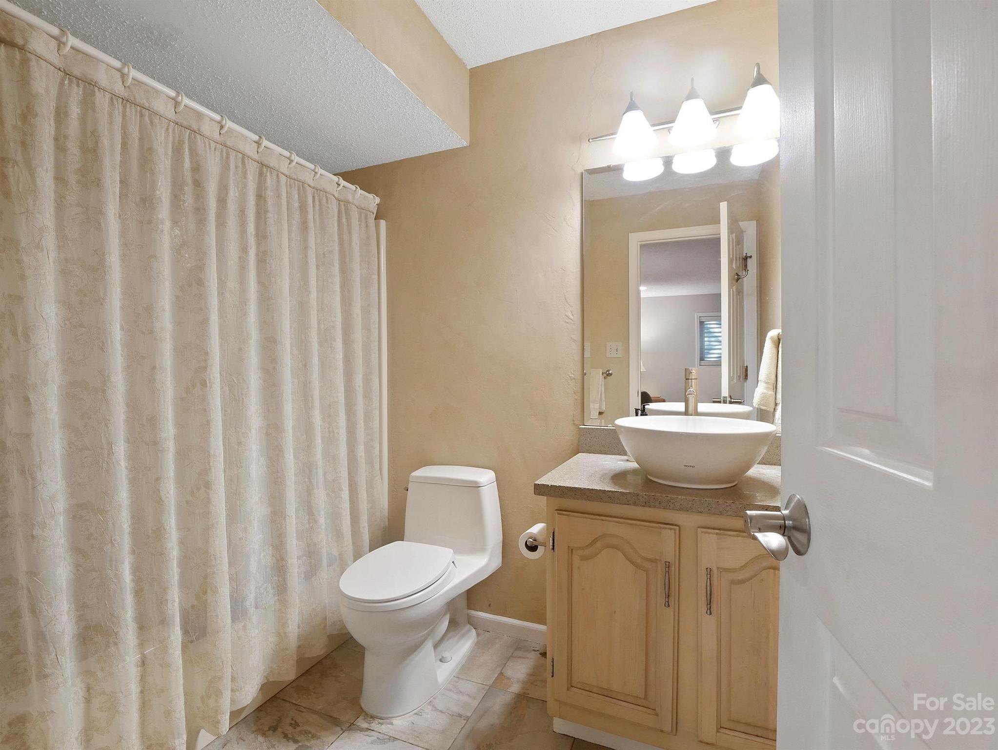 Hickory Hills - Residential