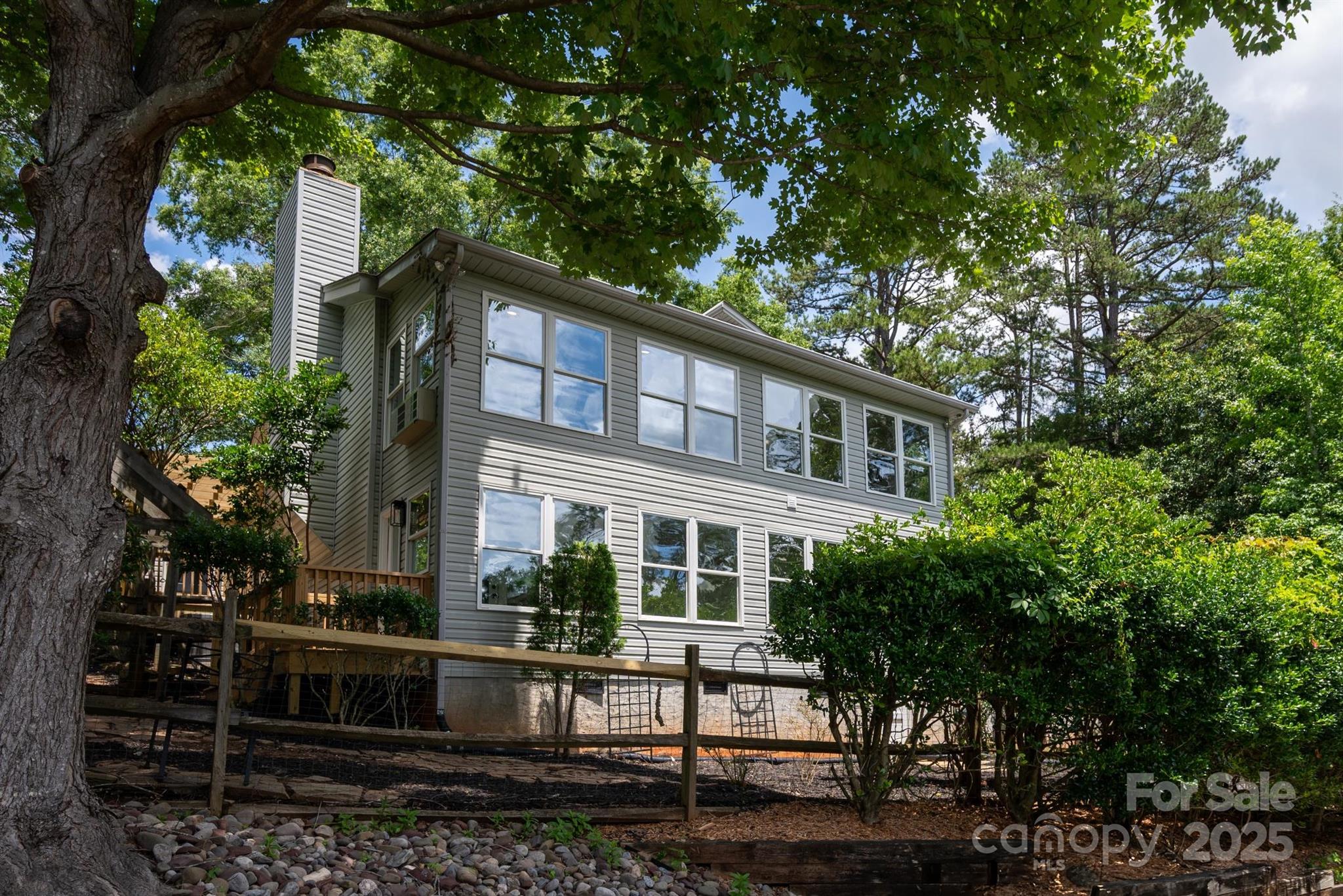 Tega Cay - Residential